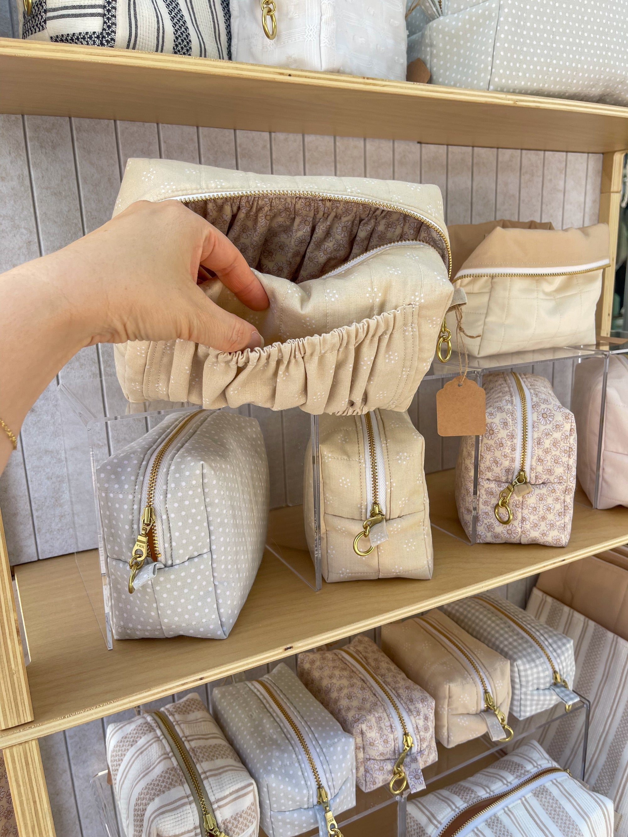 6 Compelling Advantages of Handmade Sustainable Makeup Bags You Should Know