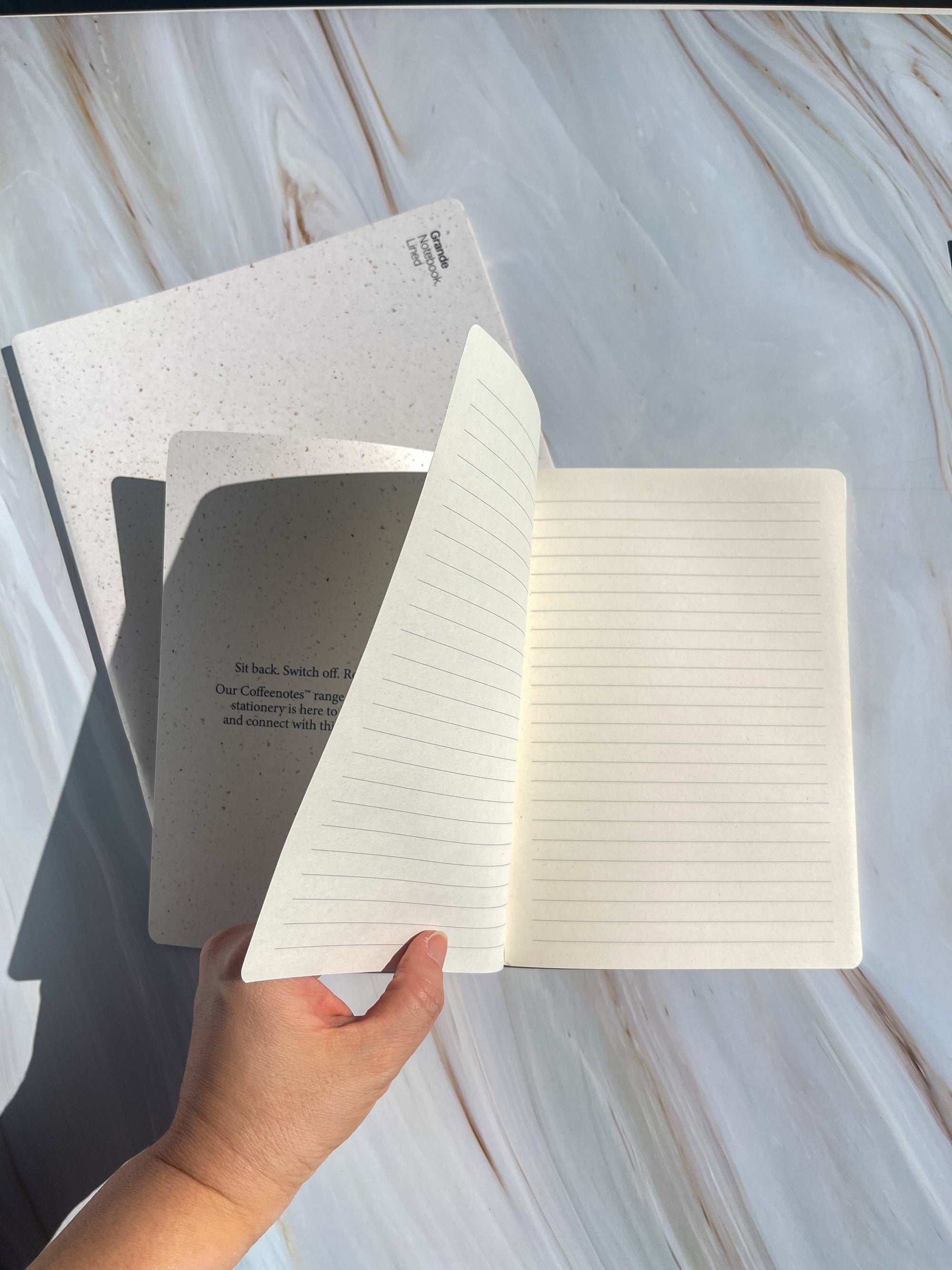Cafe Stitched Notebook (Medio)