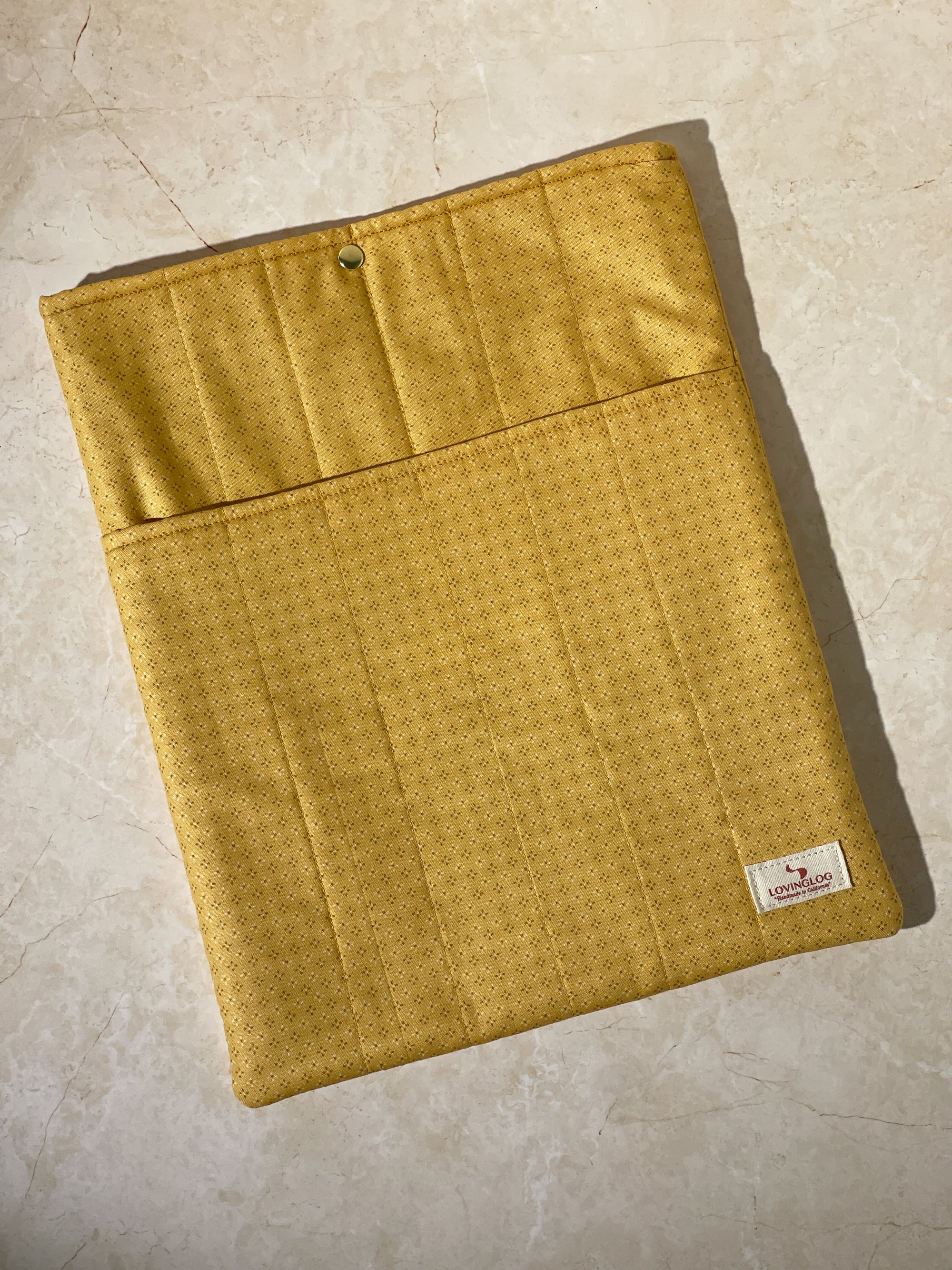 Large Book Sleeve - Golden Latte