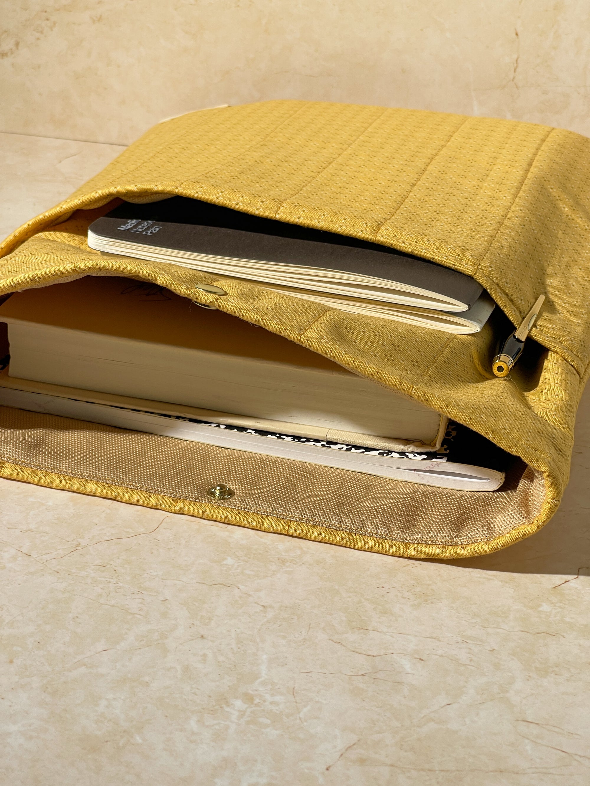 Large Book Sleeve - Golden Latte