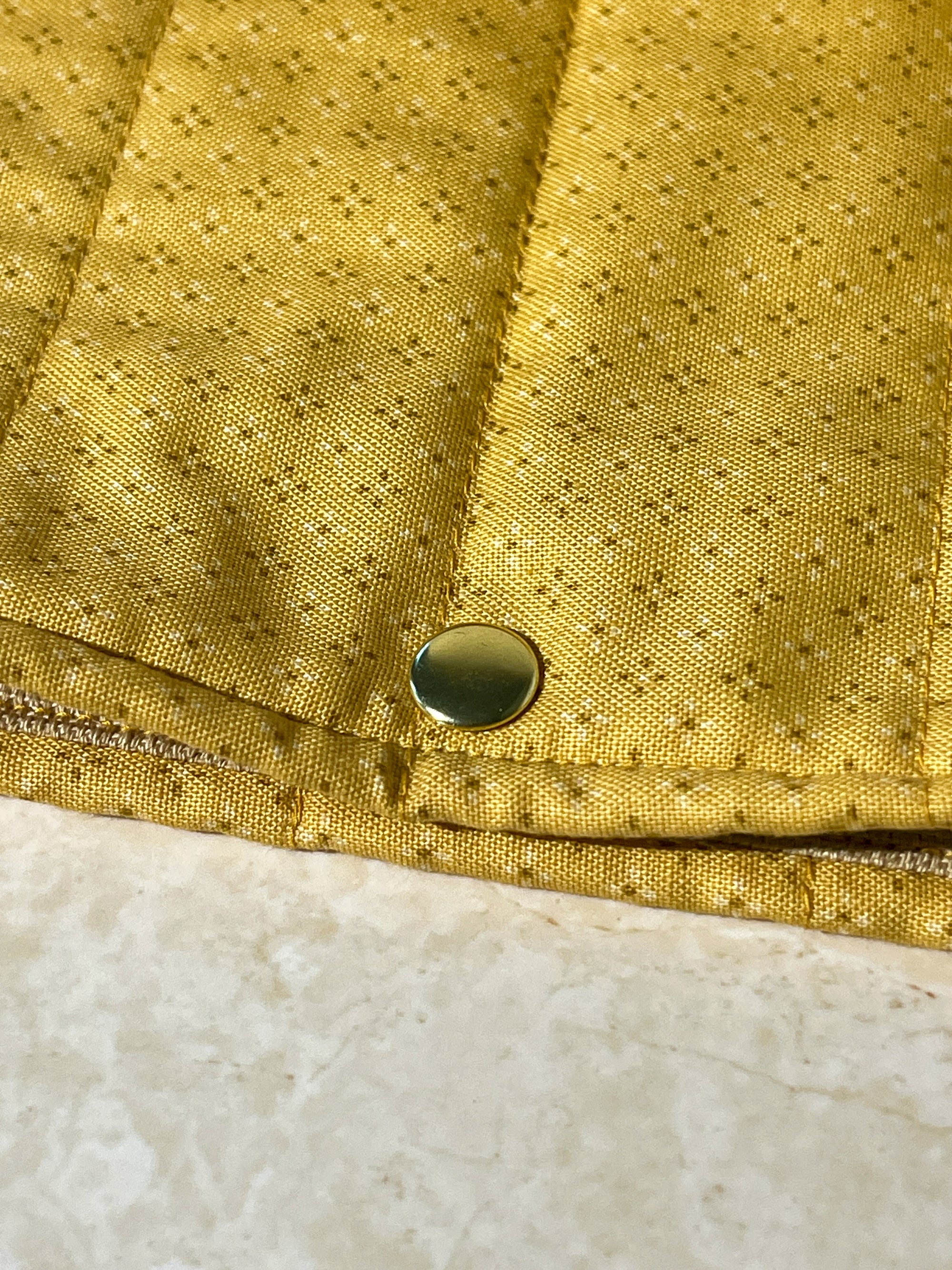 Large Book Sleeve - Golden Latte