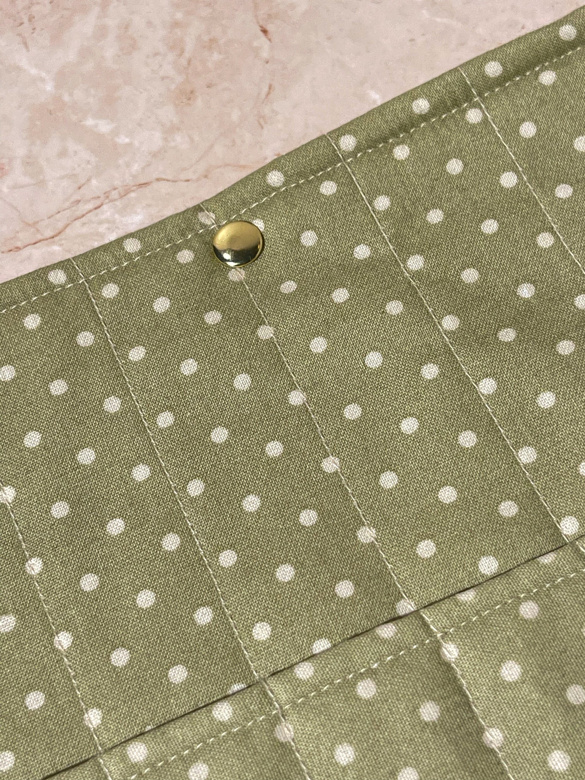 Large Book Sleeve - Avocado Latte