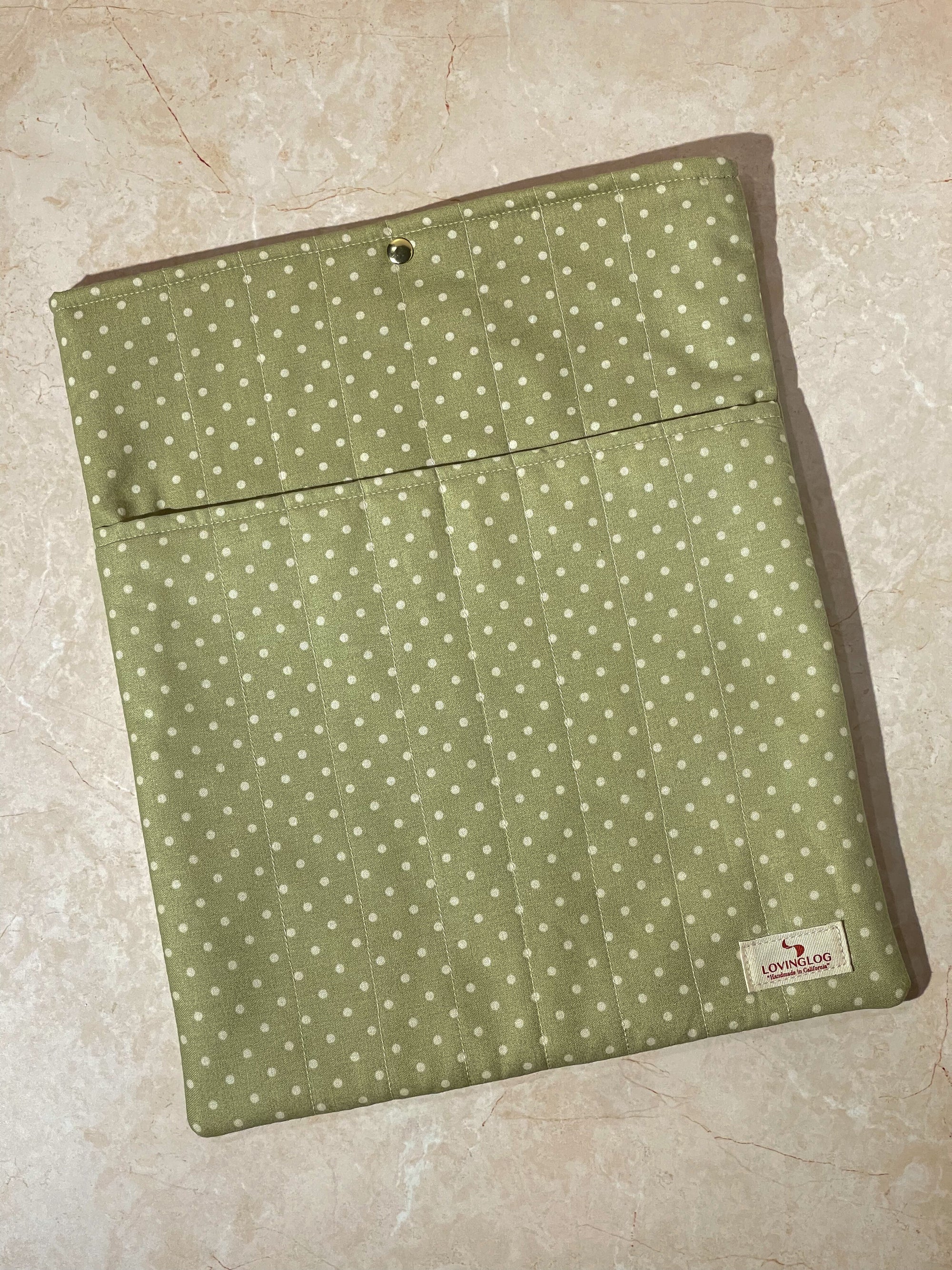 Large Book Sleeve - Avocado Latte