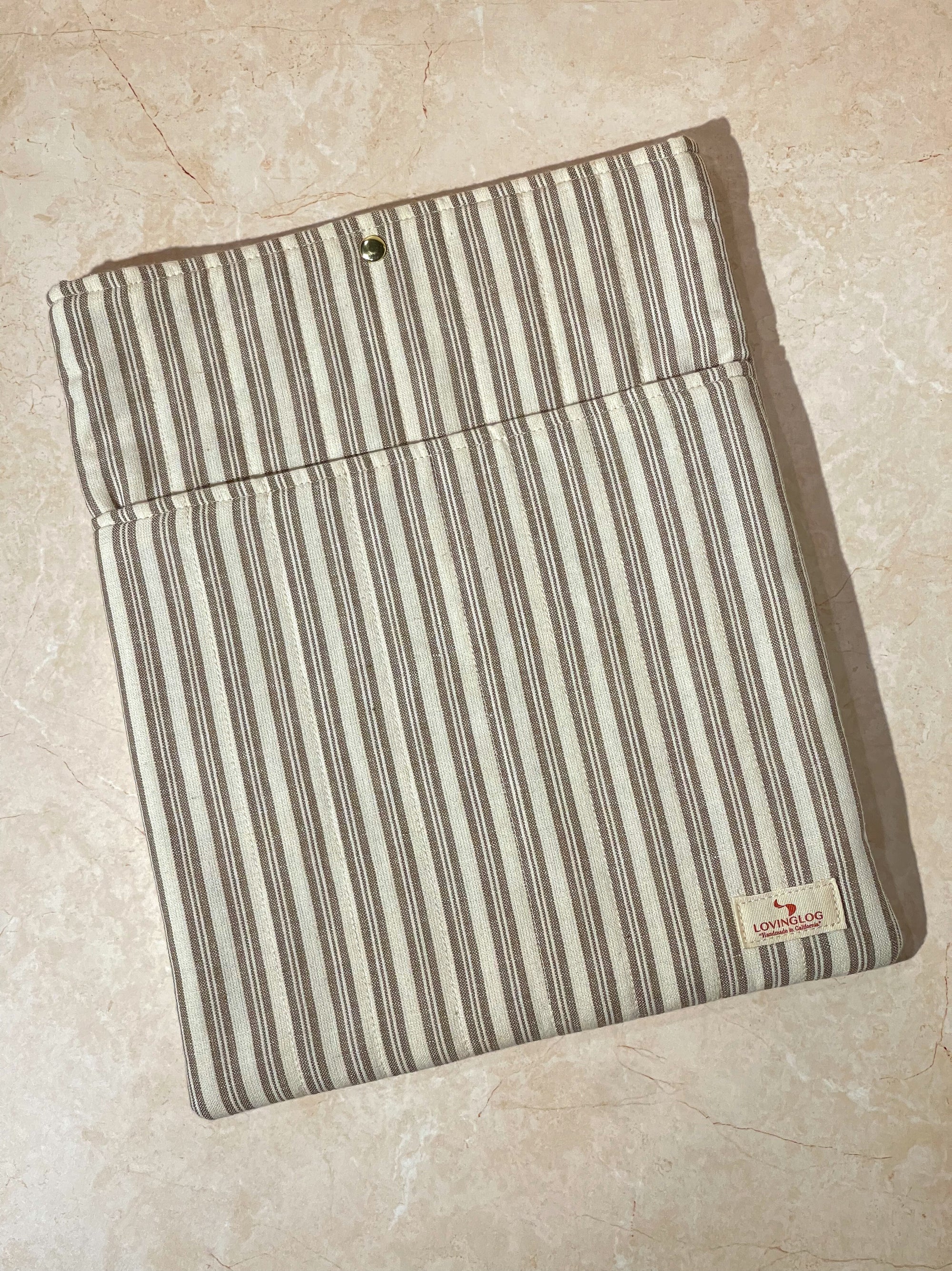 Large Book Sleeve- Black Tea & Cream