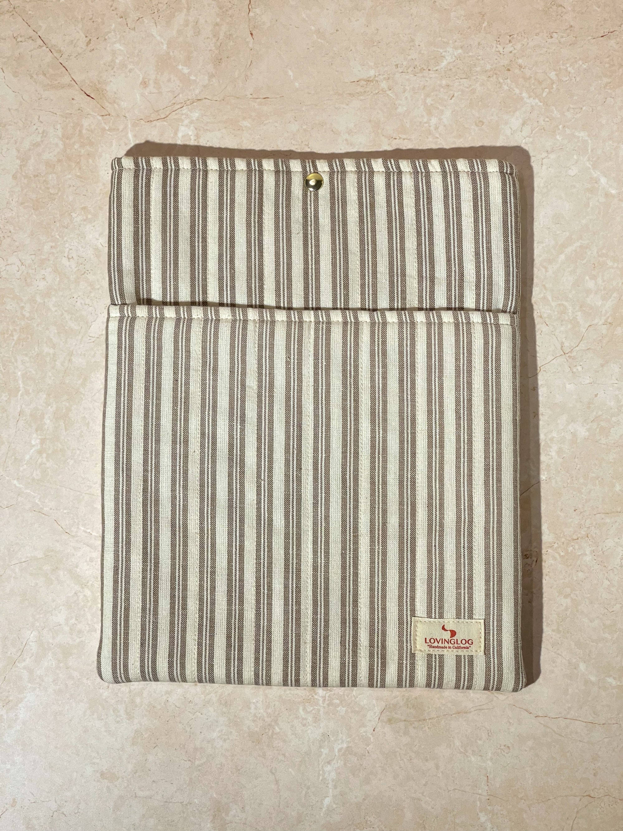 Classic Book Sleeve - Black Tea & Cream